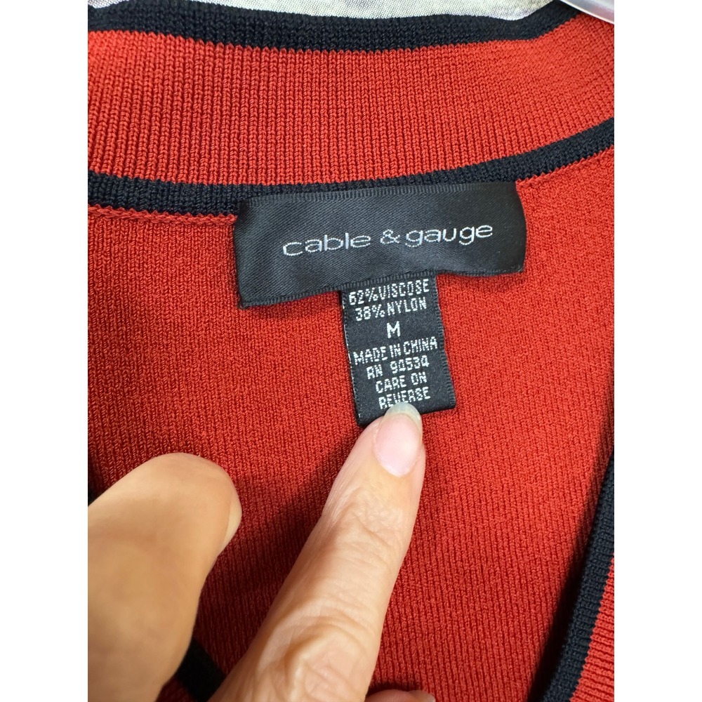 Cable & Gauge Red Sleeveless Faux Wrap V-Neck Sweater Top Black Trim M Medium - Picture 4 of 7